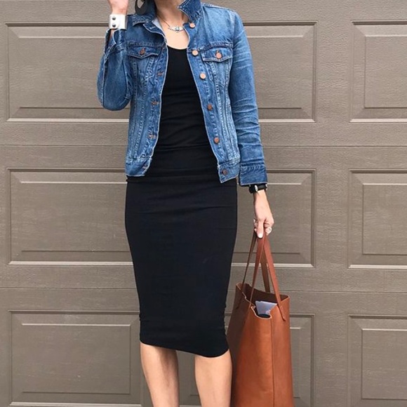 Mario Serrani Dresses & Skirts - Blue sheath dress short sleeve